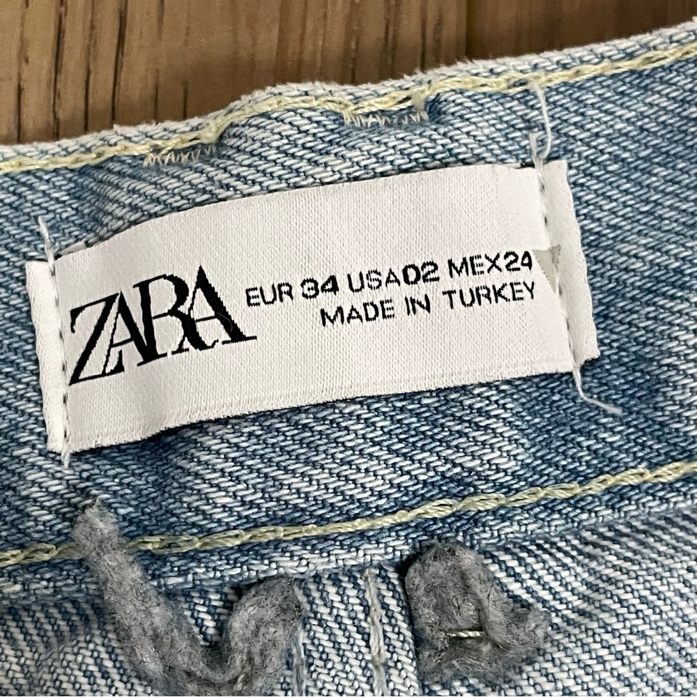 ZARA High Rise Jeans - Picture 4 of 9
